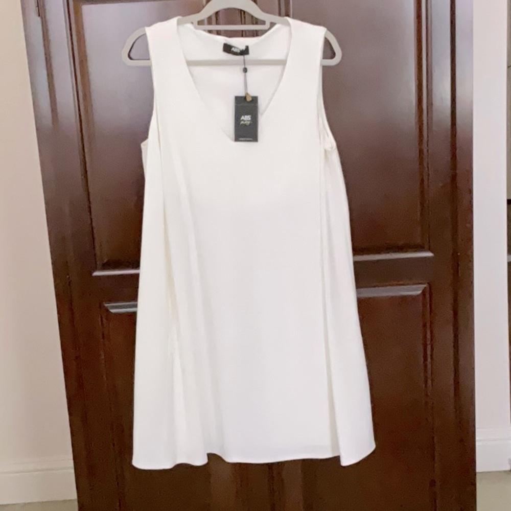 ABS Allen Schwartz V-Neck Swing Dress in Ivory - Size 1X